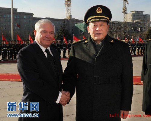 Chinese Defense Minister Liang Guanglie met with US Defense Secretary Robert Gates in Beijing on January 10, Xinhua reported. Extensive Reading Lesson 117